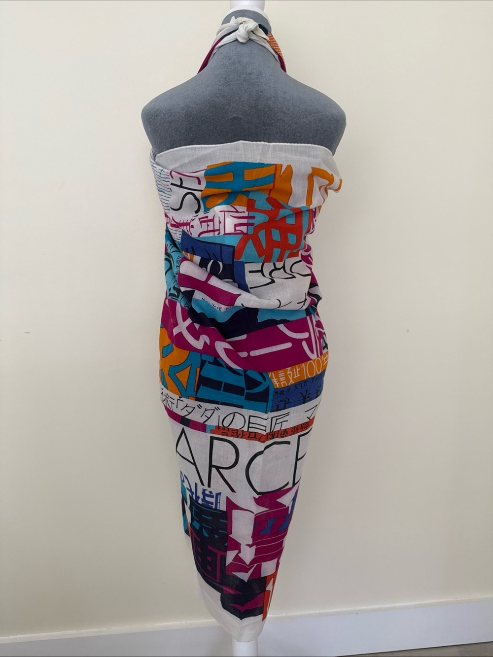 AUTHENTIC FENDI Vintage 2000s multicolor ABSTRACT ART scarf/sarong voile shawl - Picture 14 of 14